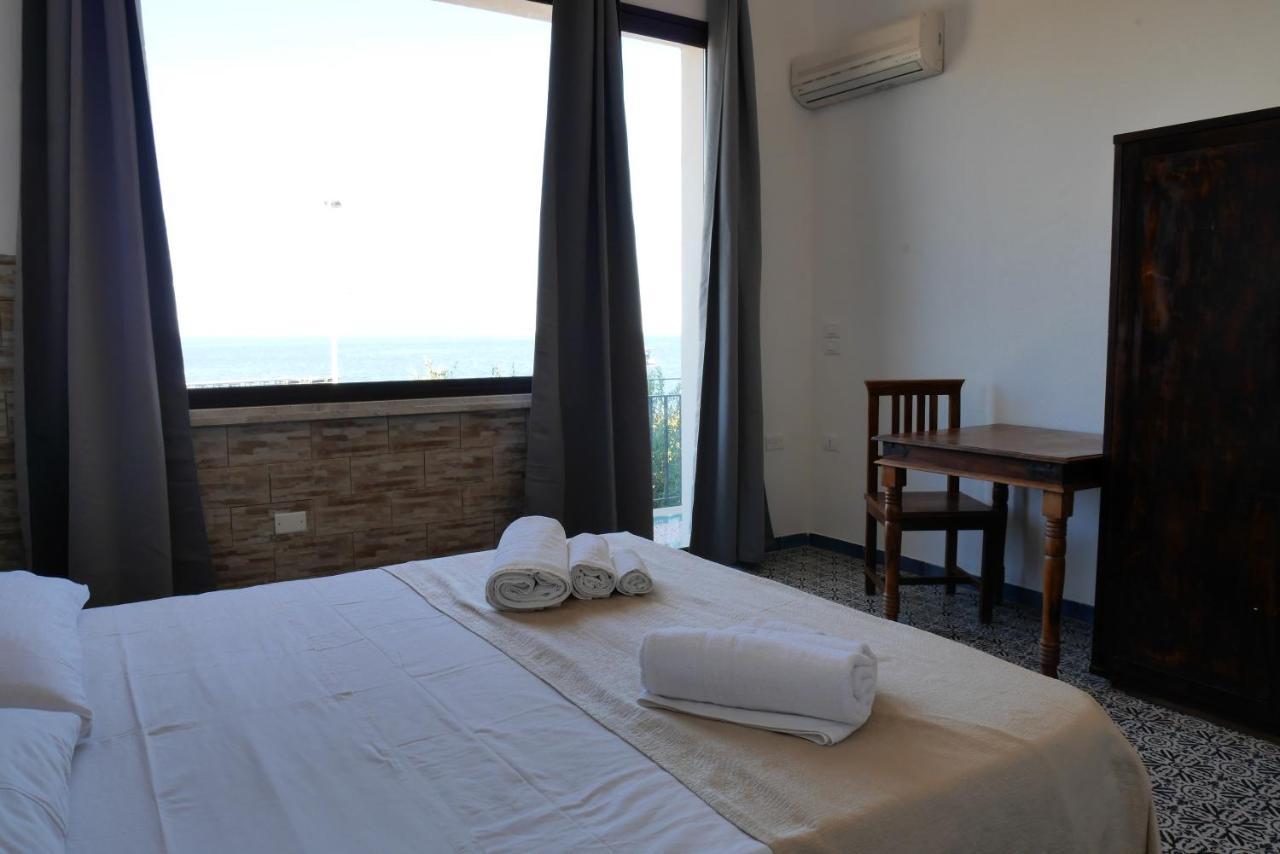 B&B Al Vecchio Pontile Marsala Sicilia มาร์ซาลา ภายนอก รูปภาพ