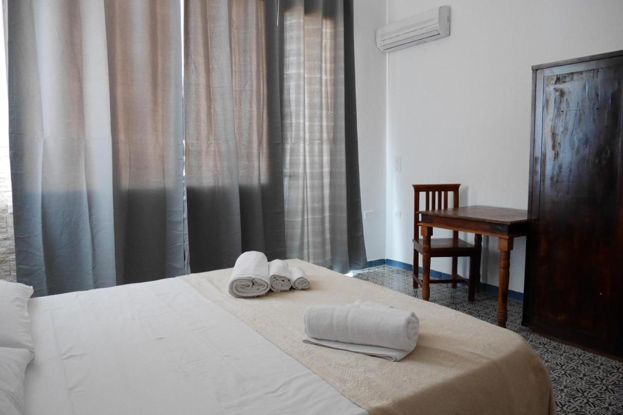 B&B Al Vecchio Pontile Marsala Sicilia มาร์ซาลา ภายนอก รูปภาพ